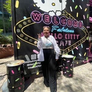 Meet your Posher, Abbye